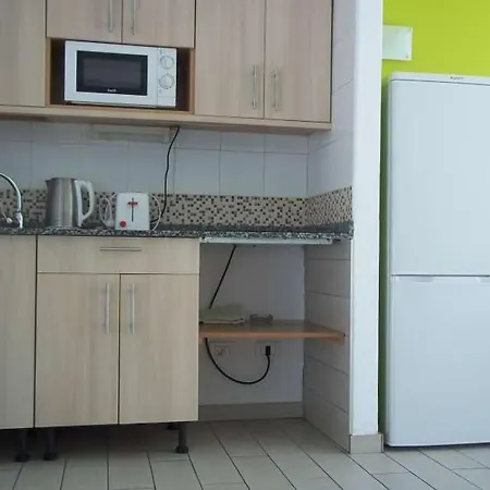 Puerto Del Carmen Sleeps 4 Pool Wifi Apartment Puerto del Carmen (Lanzarote)