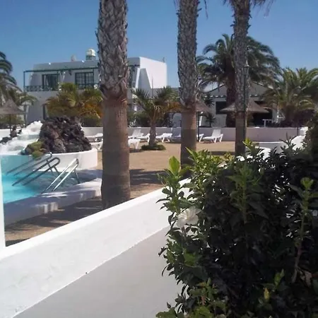 Puerto Del Carmen Sleeps 4 Pool Wifi Appartement